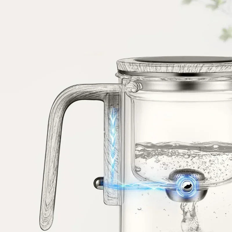 Transparente Borosilikatglas-Teekanne mit integriertem Edelstahlfilter für lose Teeblätter. Perfekt für vollen Teegenuss.