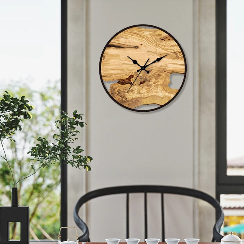 Elegante Acryl-Designuhr, transparent und minimalistisch, perfekt als moderne Wanddekoration für Zuhause.