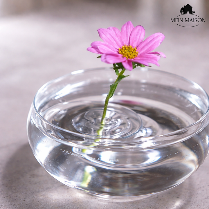 Praktischer Vasenaufsatz und Blumenhalter für langanhaltende und schöne Blumendeko.