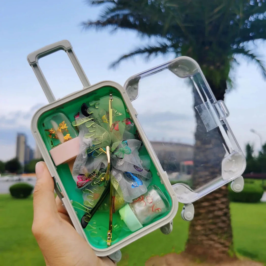 Eleganter, transparenter Kosmetik Organizer für Wimpern, Make-up und Beauty-Utensilien.
