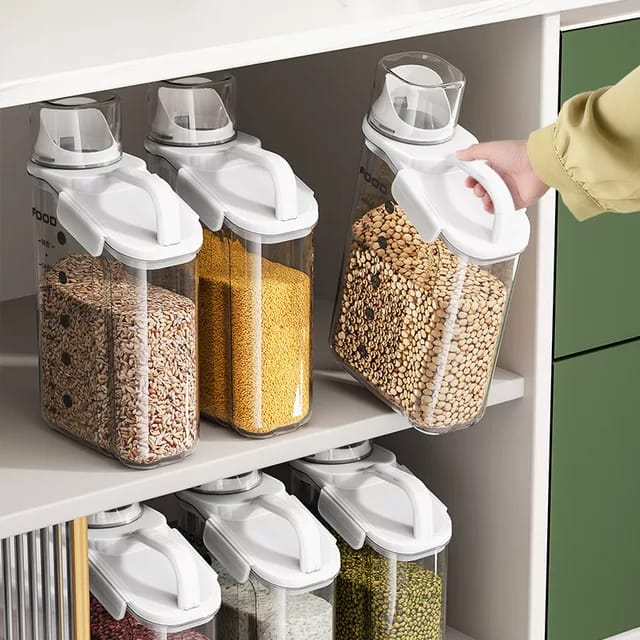 Transparenter Müsli-Vorratsbehälter aus Acryl mit praktischem Ausgießer für die Küche. Hält Trockenlebensmittel frisch.