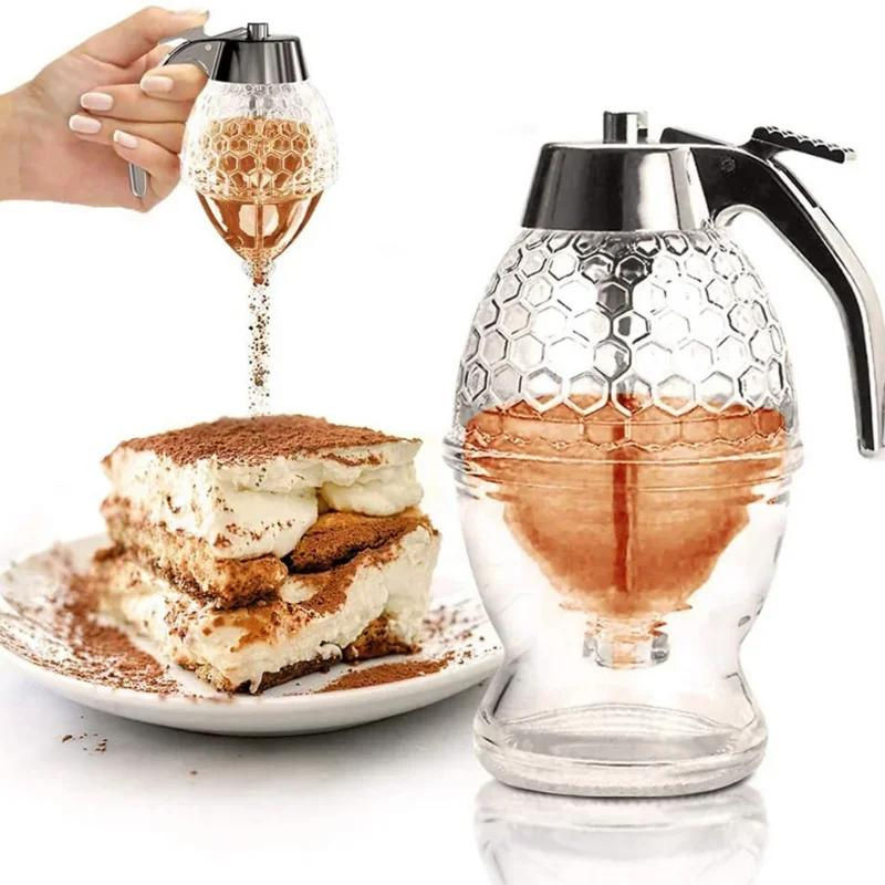 Moderner Honigtopf mit Spenderfunktion, ergonomisch, für einfaches, tropffreies Portionieren.