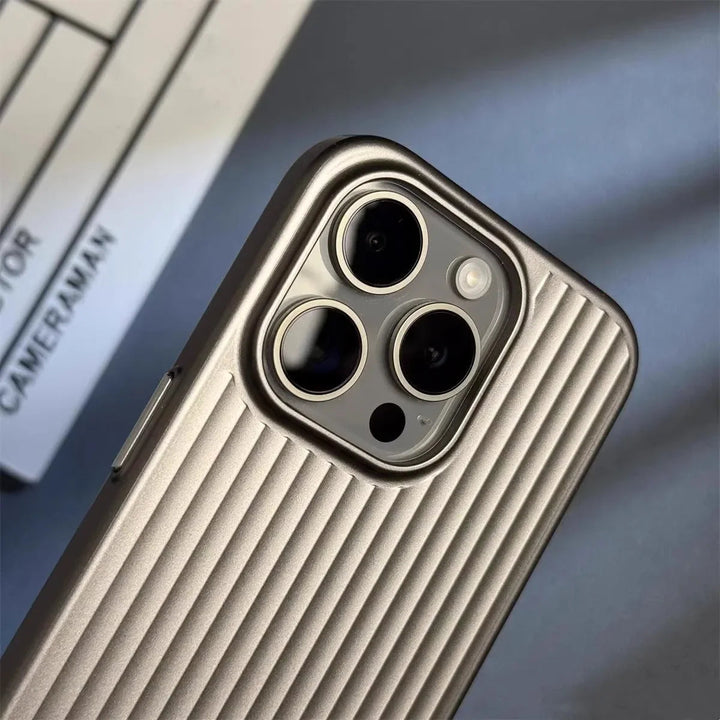 Elegante, slim iPhone Handyhülle. Optimaler stoßfester Schutz ohne aufzutragen. Ultradünnes Design.