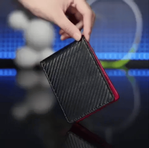 Elegante Carbon-Geldbörse, ultradünn und sicher. Mit RFID-Schutz für Kreditkarten. Minimalistisches Unisex Design.