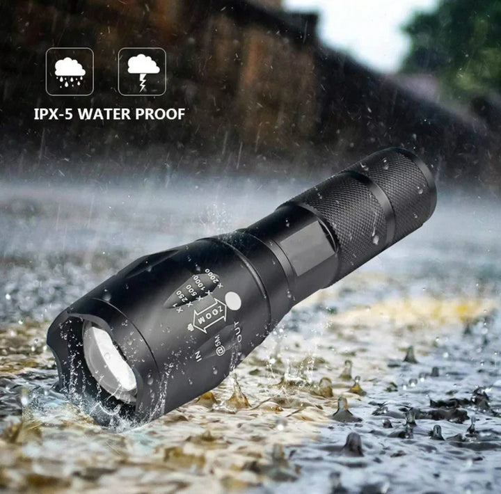 Robuste Aluminium LED Taschenlampe, ultrahell mit Zoom. Ideal für Outdoor, Camping & langlebigen Notfalleinsatz.