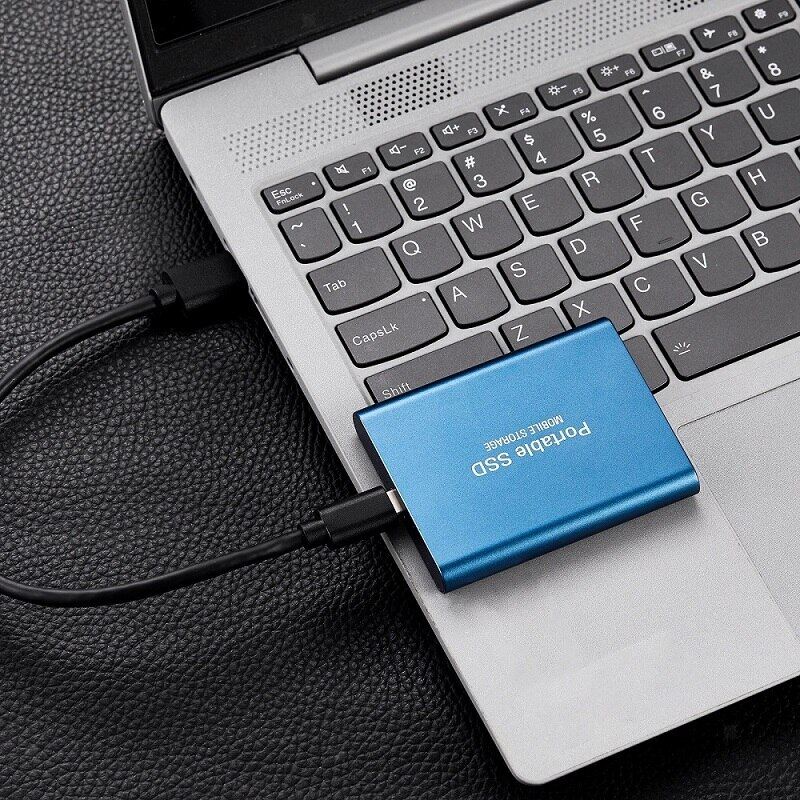 Stoßfeste externe 128GB SSD mit USB 3.1 und USB-C für schnelle, sichere Datenübertragung.