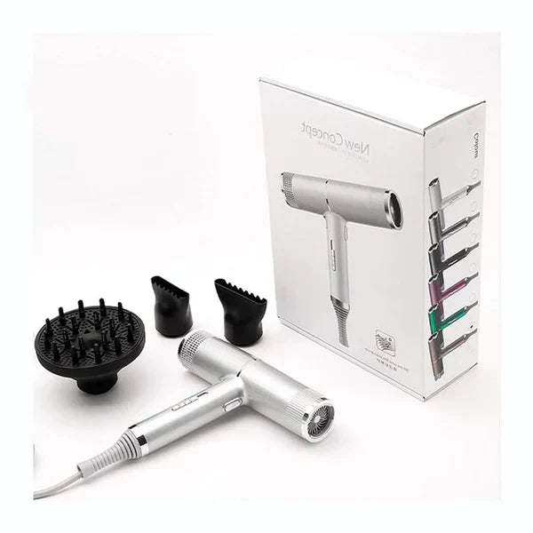 Professioneller Haartrockner in Aktion, ultraleicht für präzises Styling und schnelle Ergebnisse.