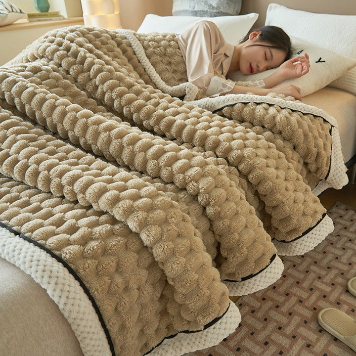 Gemütliche Wohndecke Eloise für Ihr Wohnzimmer; weiche Flanell-Fleece Kuscheldecke für stilvolle Einrichtung.