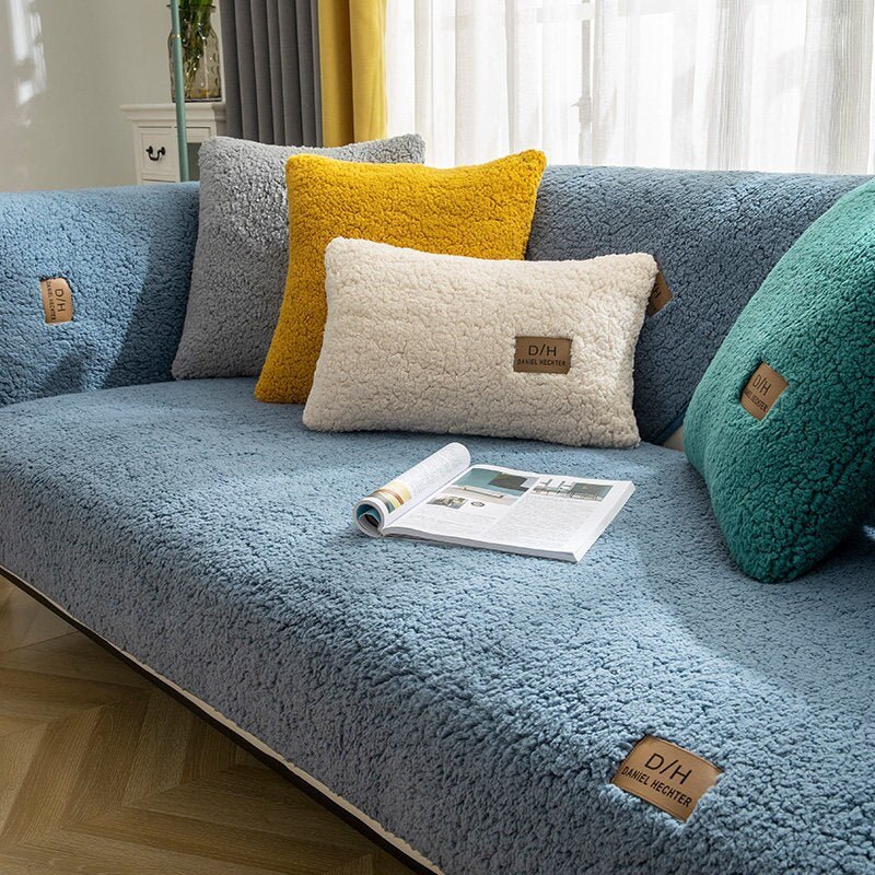 Ultraweicher Couchbezug für maximalen Komfort im Wohnzimmer; schützt Polster effektiv und modern.