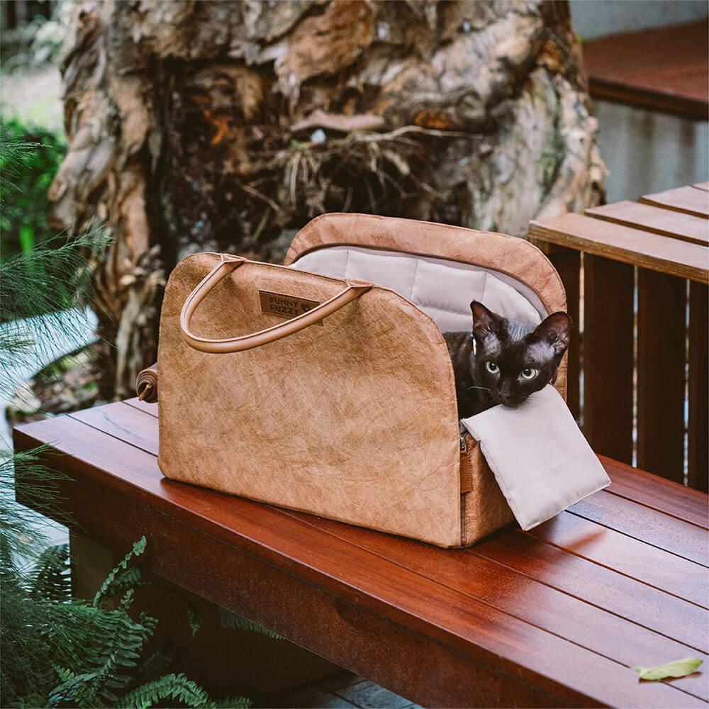 Ergonomische Hundetasche, umweltfreundlich; bietet Haustierkomfort auf Reisen.
