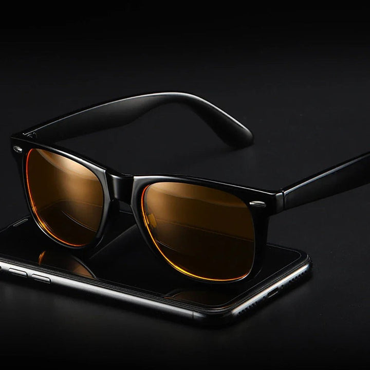 Digitale Augenentlastung: Unisex Gamingbrille mit Blaulichtfilter, schwarzer Plastikrahmen, für Multimedia.