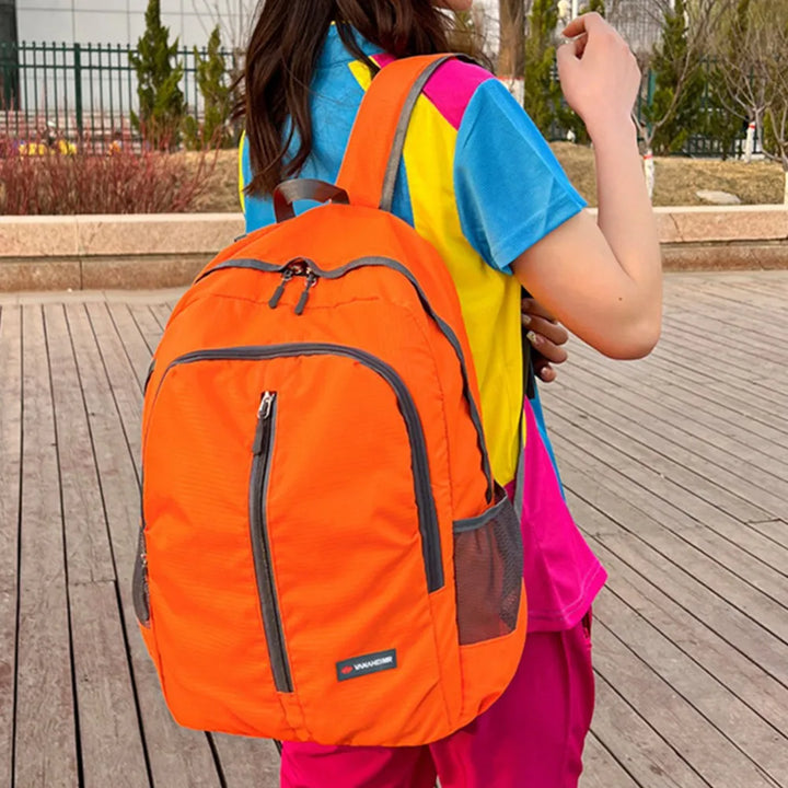 Vielseitiger Unisex Rucksack 30L, faltbar, ultraleicht & wasserdicht für Alltag, Sport und Outdoor-Trips.