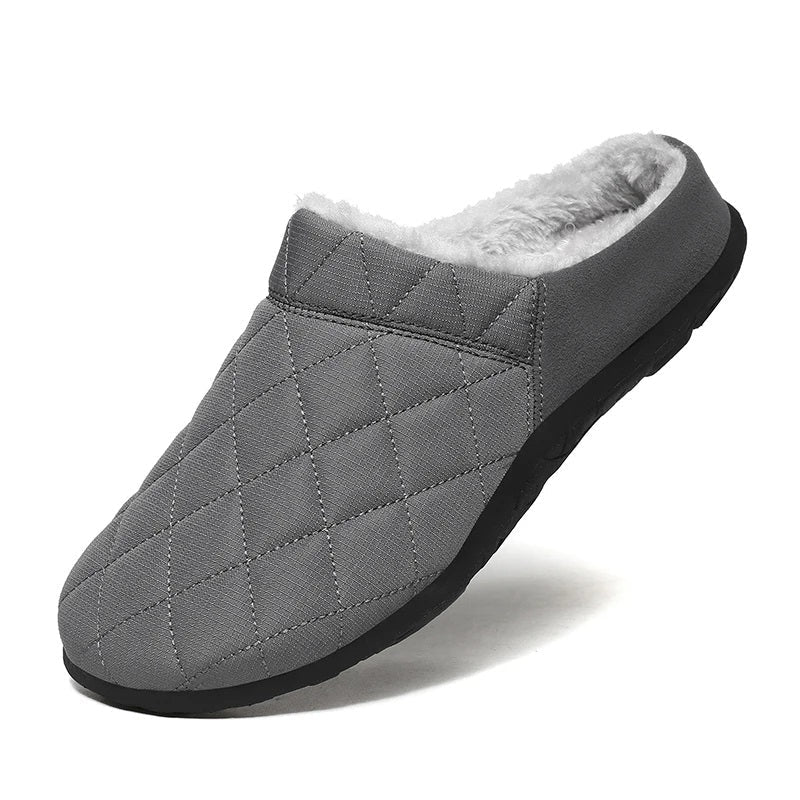 Graue warme Unisex Hausschuhe, rutschfest, gemütlich für Damen & Herren.