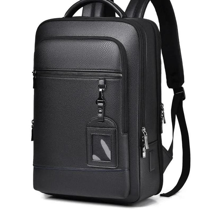 Intelligenter Rucksack in Schwarz mit vielen Fächern für optimale Organisation von Gegenständen.