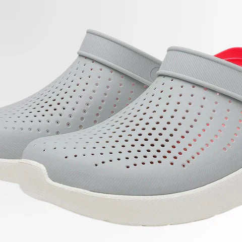 Rutschfeste Unisex Clogs mit Komfort-Fußbett. Perfekte Alltagsschuhe, Gartenschuhe oder Hausschuhe.