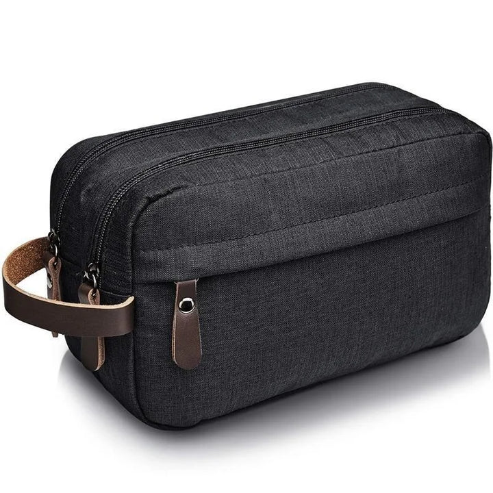 Unisex Kulturbeutel aus robustem, wasserabweisendem Nylon, perfekt als Kosmetiktasche für Männer & Frauen.