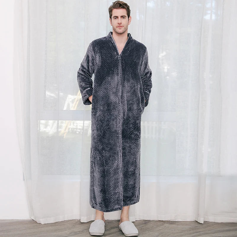 Extra langer Unisex Bademantel für maximalen Komfort und Wärme, ideal als Hauskleidung oder nach Sauna & Dusche.