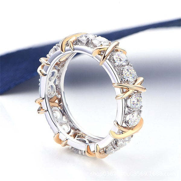 Eleganter goldener Magnetring für Damen & Herren, fördert das Wohlbefinden. Lymphvity Schmuckstück.