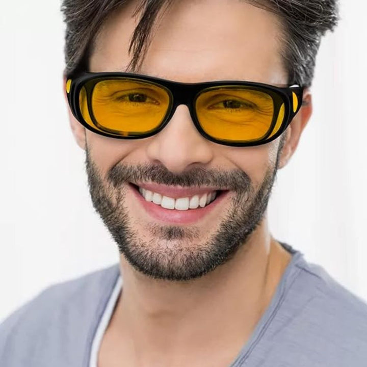 Modische Unisex-Nachtsichtbrille mit HD-Gläsern für klare Sicht und reduzierten Blendschutz, ideal für Fahrten.