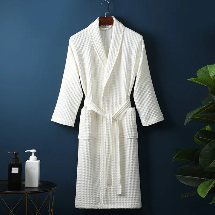 Unisex Premium Bademantel für Herren & Damen, weich, atmungsaktiv & mit Taschen. Ideal für Wellness & Komfort.