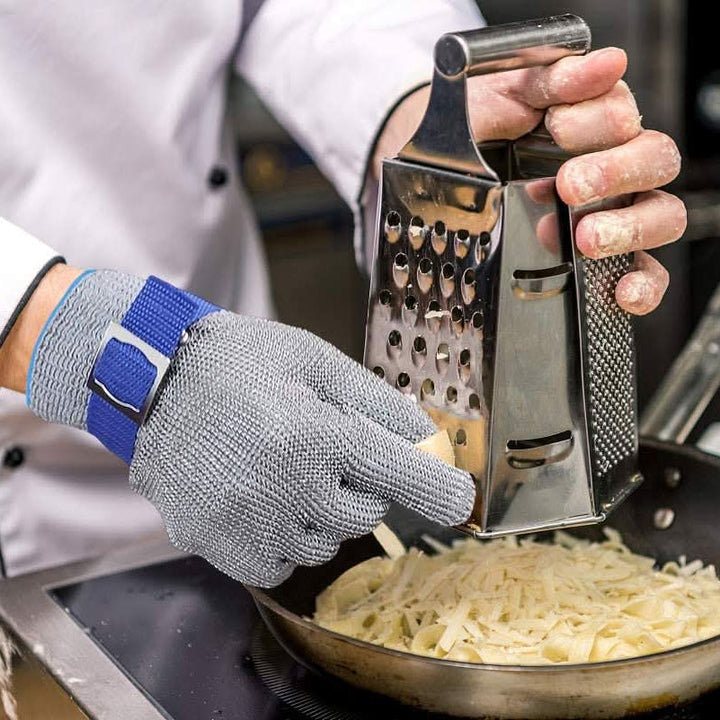 Ergonomische Arbeitshandschuhe, bieten professionellen Schnittschutz in Industrie & Werkstatt. Unfallschutz.