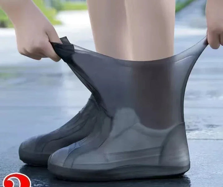 Unisex RainShield Überschuhe, wasserdicht & rutschfest, ideal für Herbst & Winter.