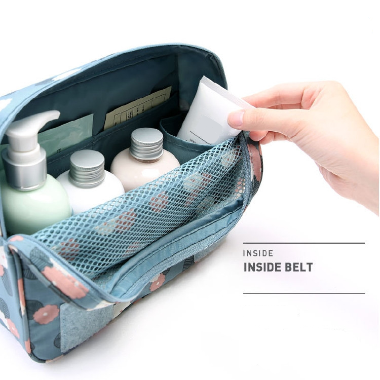 Praktischer faltbarer Reise-Kulturbeutel für Damen & Herren, organisierte Kosmetik & Pflegeprodukte auf Reisen.