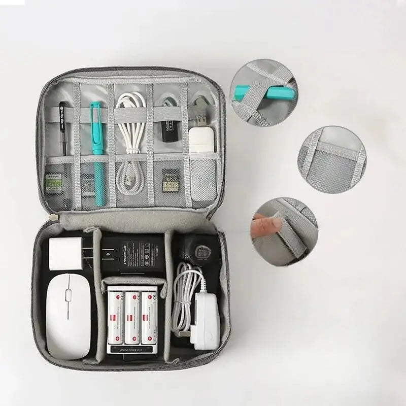 Robuster Reise-Organizer, wasserdicht, schützt Elektronik & Kabel. Ideale Zubehörtasche für unterwegs.