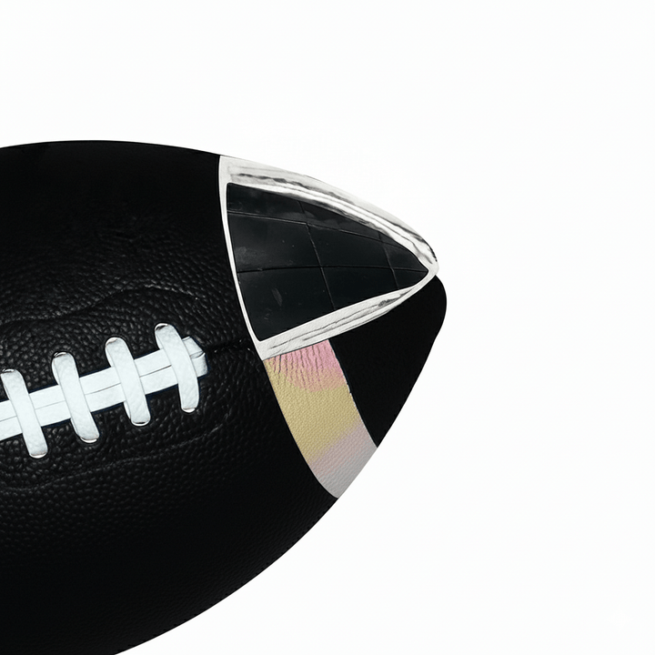 Ergonomischer Rugby Ball, Größe 9, aus griffigem PU-Leder für optimales Spielgefühl beim Rugby Training.