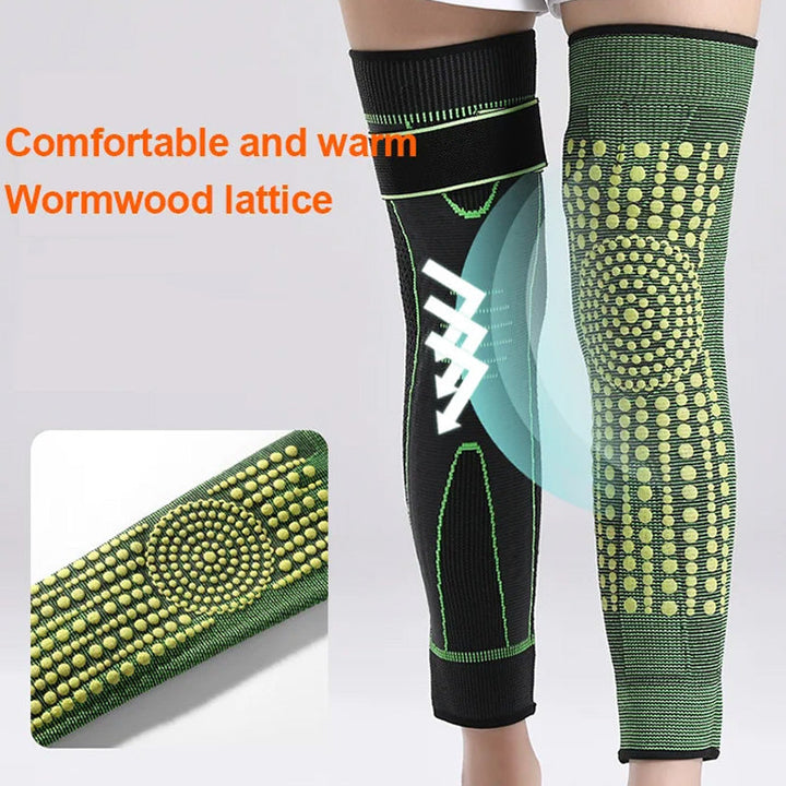 Detailansicht: Selbstwärmende Wermut-Kniebandage, ideal bei Knieschmerzen, Arthritis und Gelenkentlastung.
