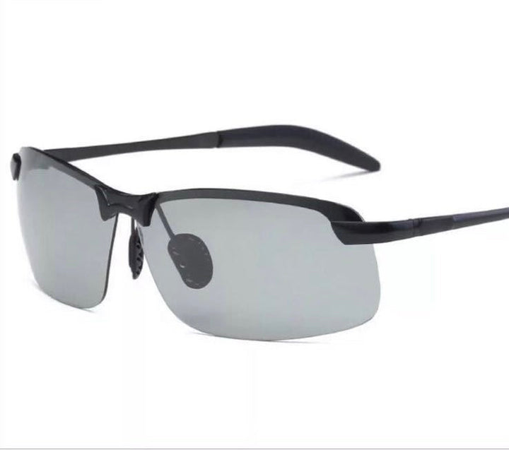 Unisex Sonnenbrille polarisiert & selbsttönend. Automatische Tönung, UV-Schutz, leicht. Ideal für Outdoor, Fahren, Radfahren.