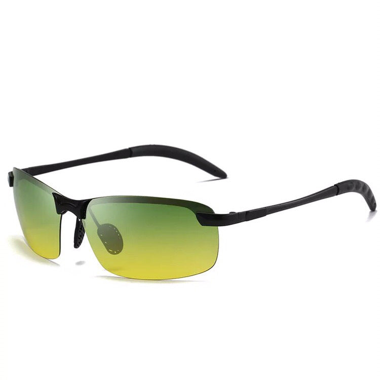 Premium unisex Sonnenbrille mit automatischer Tönung. Polarisierter UV-Schutz, leicht & komfortabel für jede Nutzung.