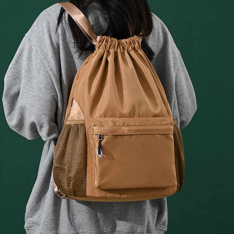 Leichter Polyester Kordelzug-Rucksack, robust & perfekt für Gymtasche und Wandern.