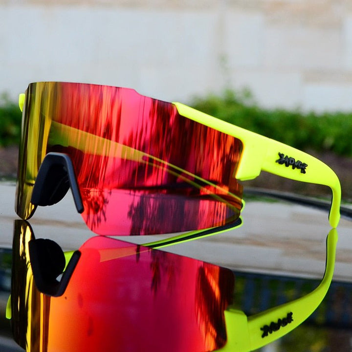 Unisex Sport-Sonnenbrille, perfekt als Fahrradbrille & Laufbrille. Verspiegelt, mit umfassendem UV-Schutz.