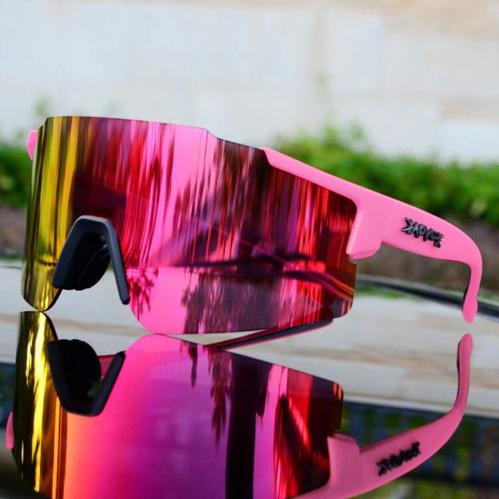 Essentielles Sportzubehör: Unisex Sport-Sonnenbrille mit UV-Schutz. Perfekt als Lauf- & Fahrradbrille.