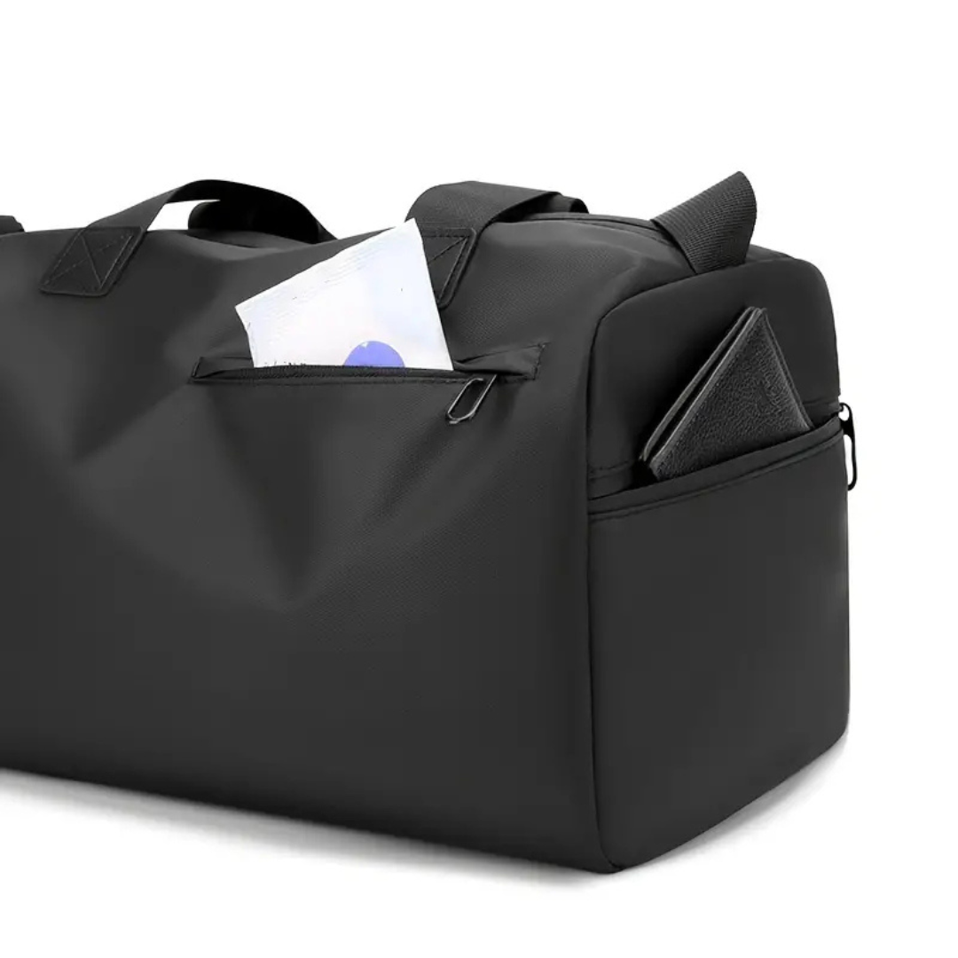 Vielseitige Unisex Sporttasche mit Schultergurt & Schuhfach, wasserdicht für Fitness & Reisen.