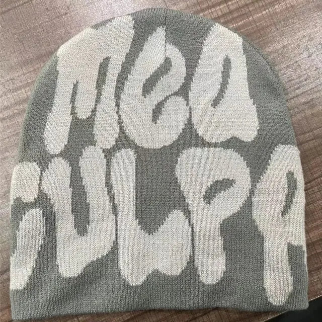 Y2K Strickmütze, warm und modisch, perfekt für jeden Winter-Look.