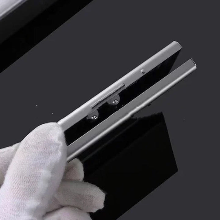 Innovatives Slim Wallet, RFID-geschützt, bietet optimalen Diebstahlschutz.