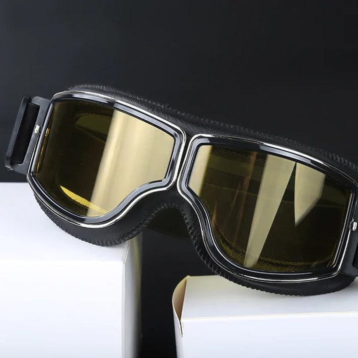 Klassische Motorrad Schutzbrille: Retro-Lederdetails, UV- & Kratzschutz für alle Biker.