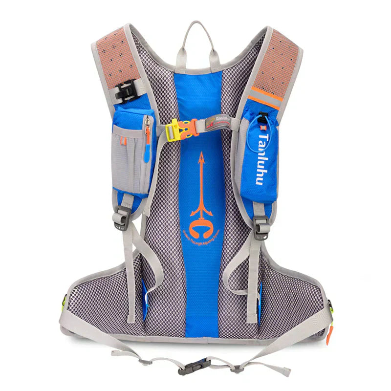 Leichtgewichtiger Unisex Sportrucksack mit Trinksystem, perfekt für Marathon, Wandern & Reise.