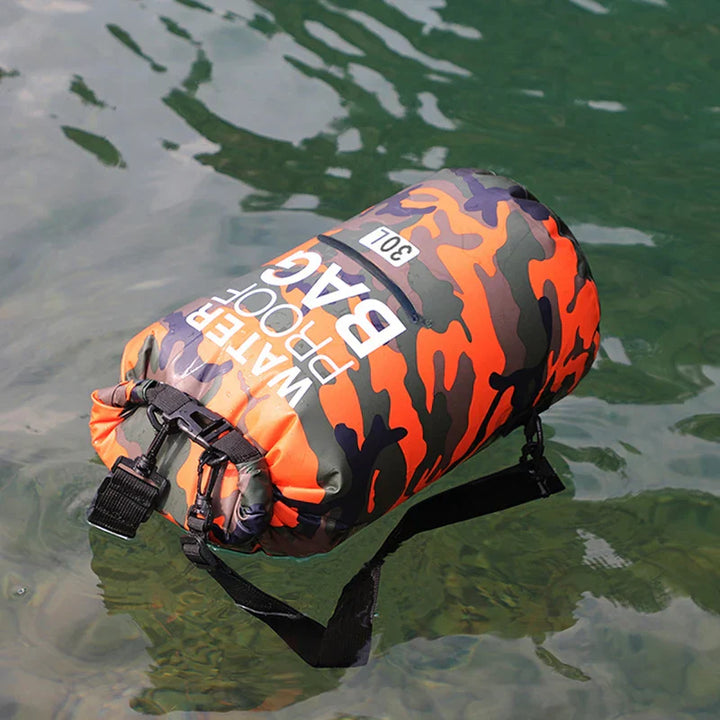 Robuster, wasserdichter Outdoor Rucksack, unisex, mit Fronttasche und Nass-/Trockenfach. Ideal für Reisen.