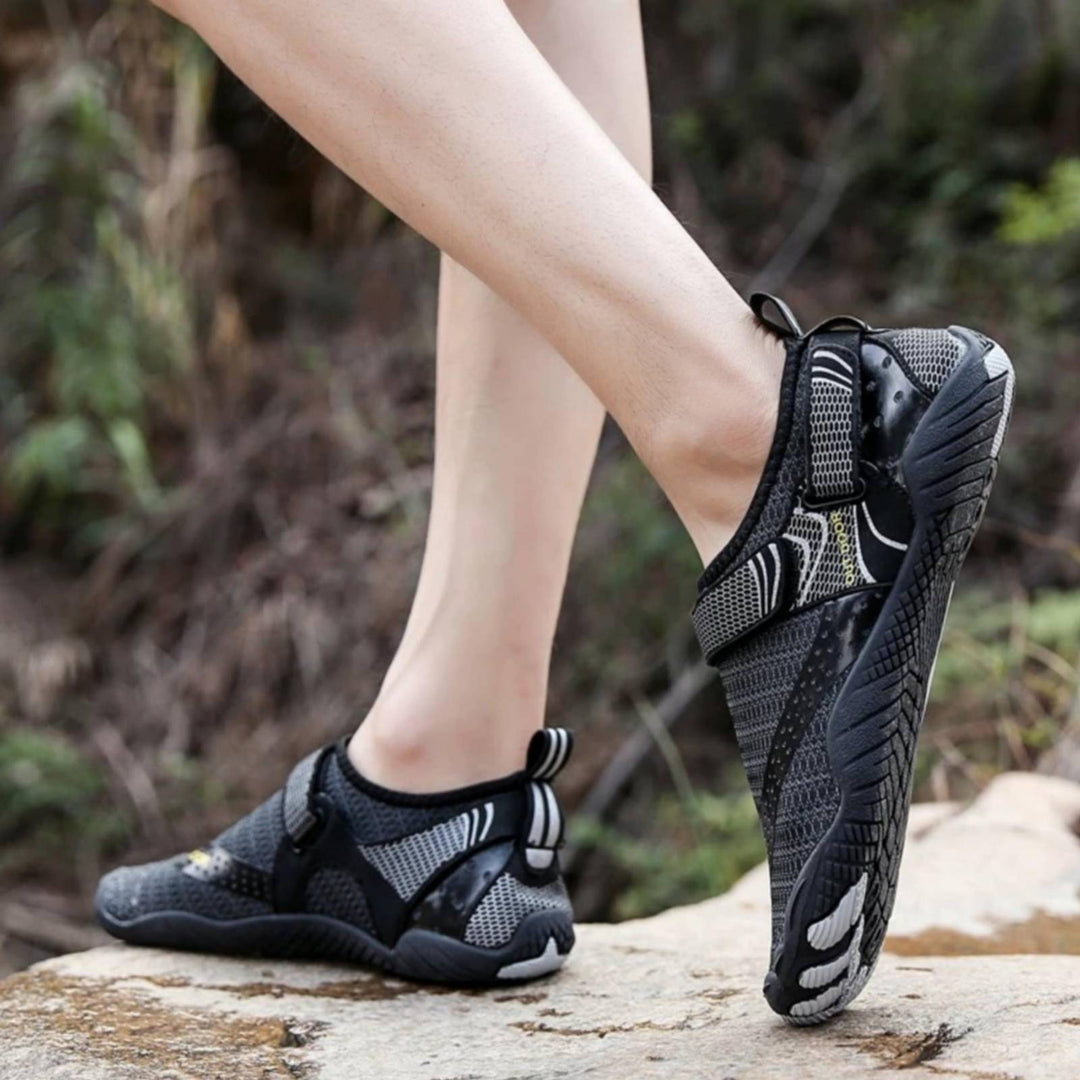 Leichte Wasserschuhe für Damen & Herren, ideal als Barfußschuhe am Strand & im Wasser. Schnelltrocknend.