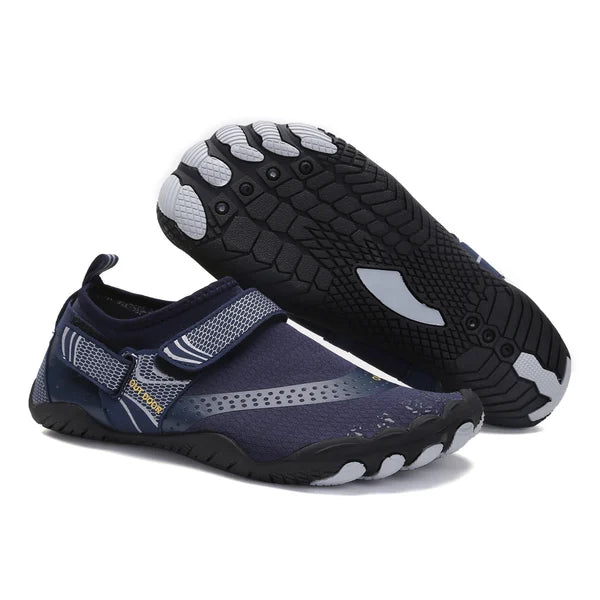 Seitenansicht der Aquaschuhe für Damen & Herren mit flexibler Sohle, perfekt als Strandschuhe.