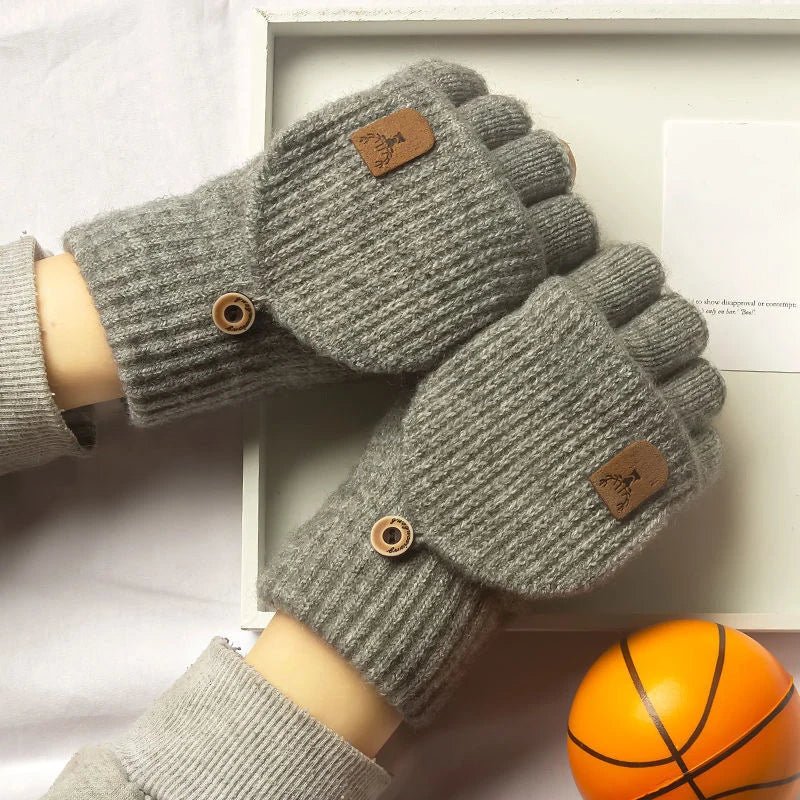 Praktische Winter-Accessoires: Unisex Strick-Halbfingerhandschuhe. Warm, bequem und für alle Touchscreens geeignet.