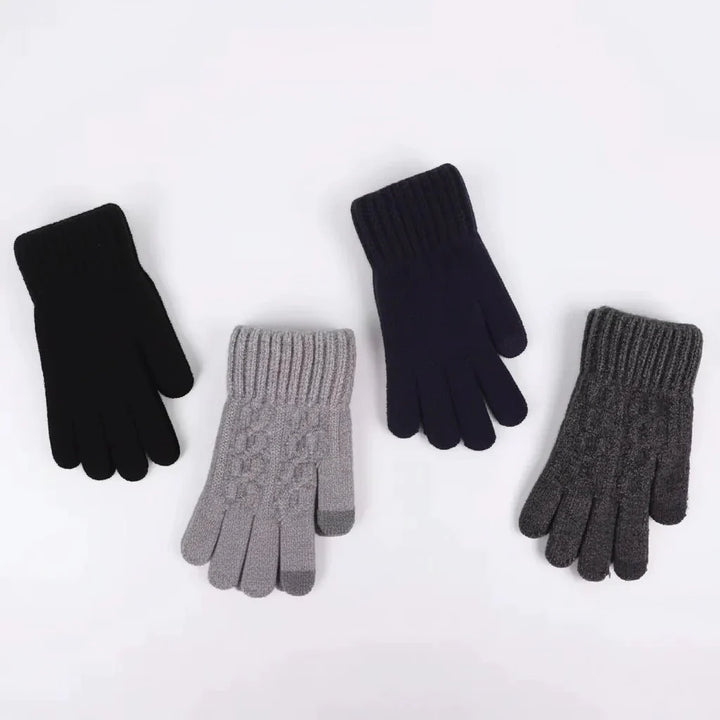 Nahaufnahme der weichen Strickstruktur der warmen Winterhandschuhe, ideal für Kälteschutz und hohen Tragekomfort.