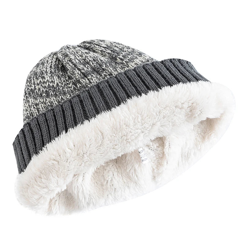 Outdoor Unisex Wintermütze, zweifarbiges Fleece. Perfektes Accessoire für Wärme & Stil.