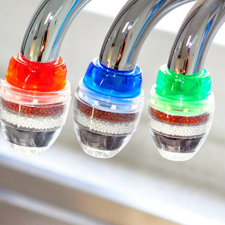 Universal Wasserhahnfilter für sauberes, gesundes Trinkwasser. Einfache Montage in jeder Küche.
