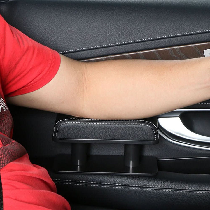 Verstellbare Auto Armlehne für bequeme Sitzhaltung; universell passend für erhöhten Fahrkomfort.
