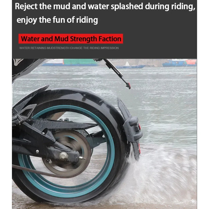 Eleganter Motorrad Spritzschutz mit Reflektor für sauberes Fahren, optimalen Schutz & verbesserte Sichtbarkeit.