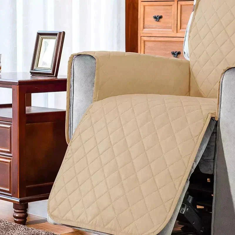 Universeller Sessel-Stretchbezug FlexCover für modernes Wohnambiente, leicht anzubringen & waschbar.